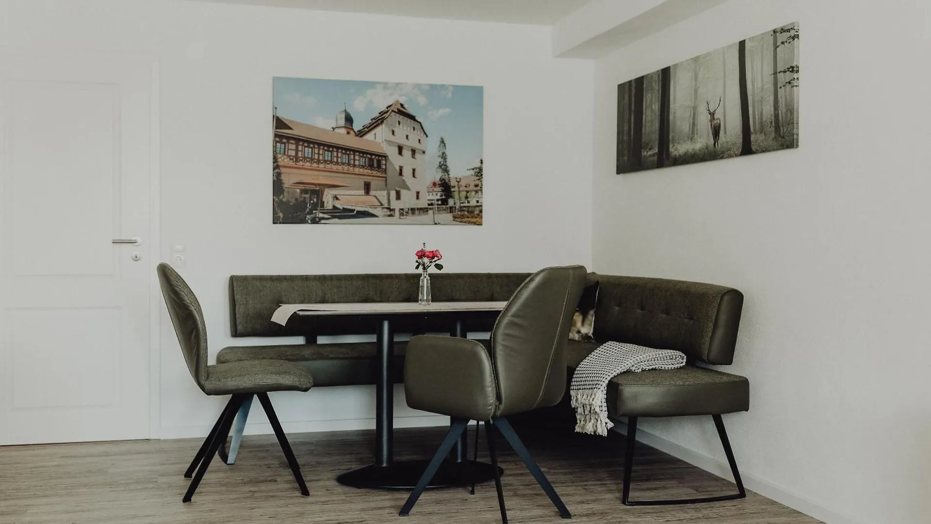 Apartment Stadt Land Fluss Boutique Aparthotel By Zollhaus Forchheim  Germany